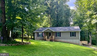 1393 Johnnycake Ln, Harpers Ferry, WV 25425