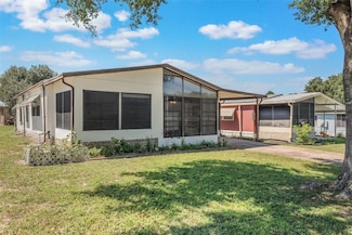 28550 Helena Run Dr, Leesburg, FL 34748