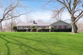 5913 W Maple Dr, Frankton, IN 46044