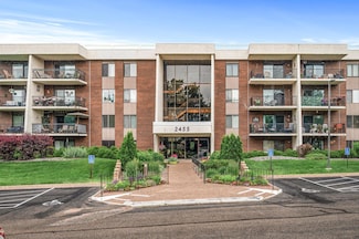 2455 Londin Ln E Unit 216, Saint Paul, MN 55119