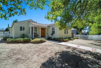 18300 Jovan St, Tarzana, CA 91335