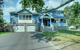 174 Comanche Dr, Oceanport, NJ 07757