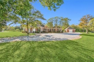 13 Parc Riverwood Dr, Belle Chasse, LA 70037