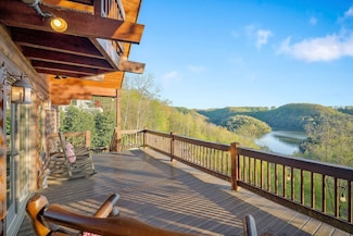 245 Nadia Ln, Smithville, TN 37166