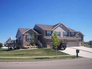 102 Maria Ln, Cottage Grove, WI 53527