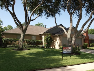 4027 Avanti Dr, Pearland, TX 77584