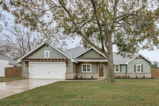 414 Water St, Whitesboro, TX 76273