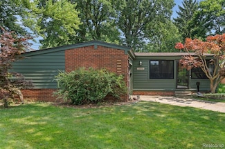 1072 Brooklawn Ct, Troy, MI 48084