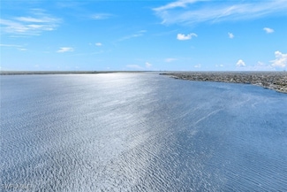 2330 SE 28th St, Cape Coral, FL 33904