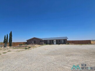 211 G R Howard, Carlsbad, NM 88220