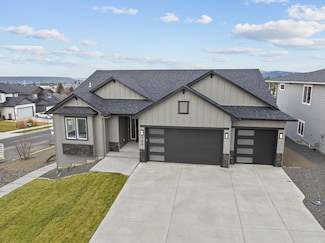 7005 E Beverly Dr, Spokane, WA 99212