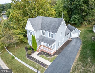 101 Bell Creek Dr, Staunton, VA 24401