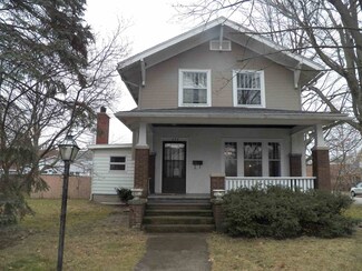 424 S 7th St, Goshen, IN 46526