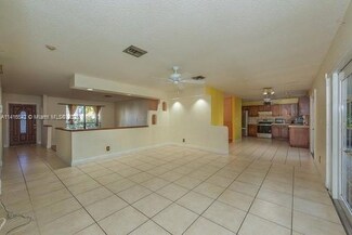 10727 NW 18th Ct, Coral Springs, FL 33071