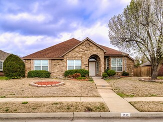 3509 Locust St, Rowlett, TX 75089
