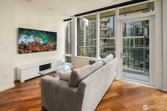 500 106th Ave NE Unit 2009, Bellevue, WA 98004