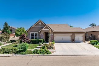 5822 E Booker Ave, Fresno, CA 93727