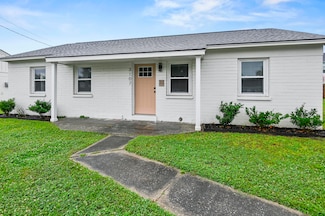 3107 Azalea Dr, North Charleston, SC 29405