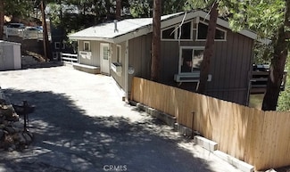 770 Berne Dr, Crestline, CA 92325