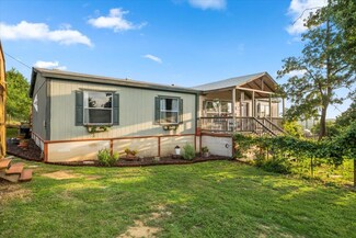 147 Royal Pines Dr, Bastrop, TX 78602