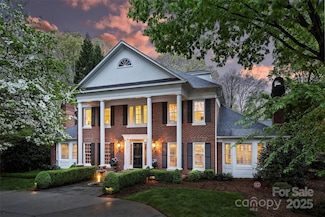 6824 N Baltusrol Ln, Charlotte, NC 28210