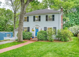 25 Grandview Ave, Melrose, MA 02176