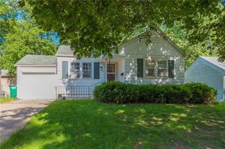 1049 65th St, Windsor Heights, IA 50324