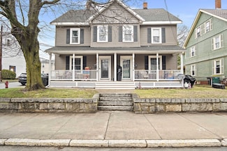 111 Pleasant St, Woburn, MA 01801