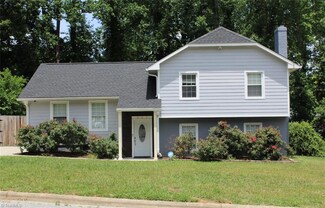807 Pineburr Rd, Jamestown, NC 27282
