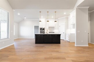 3405 Grady Ln, Moore, OK 73160