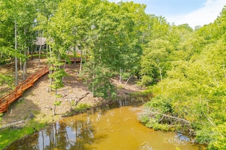 345 Squirrel Ln, Clover, SC 29710