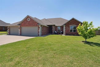 4672 Hollycrest Ln, Edmond, OK 73025