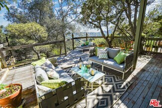 2836 Angelo Dr, Los Angeles, CA 90077