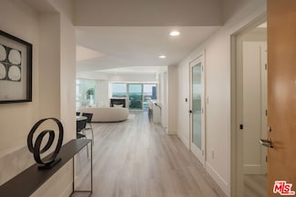 13600 Marina Pointe Dr Unit 906, Marina Del Rey, CA 90292