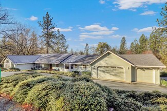 12941 Friar Tuck Rd, Grass Valley, CA 95949