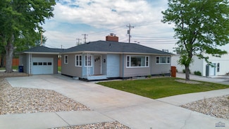 814 Saint Francis St, Rapid City, SD 57701