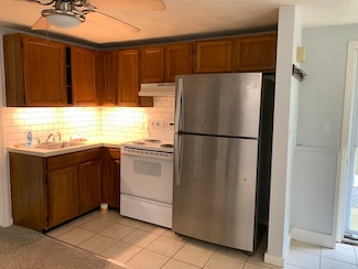 444 Quincy St Unit C, Fall River, MA 02720