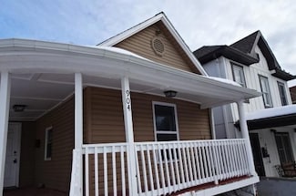 904 Pacific Ave, Kansas City, KS 66101