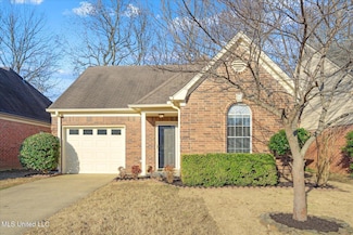 8373 Regal Bend Dr, Olive Branch, MS 38654