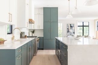 130 Nonantum Rd Unit 130, Newton, MA 02458