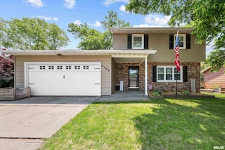 2149 W 30th St, Davenport, IA 52804