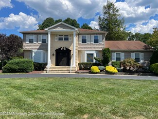 2 Adams St, Morganville, NJ 07751