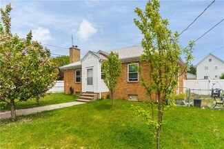 119 Eddy St, Fall River, MA 02723