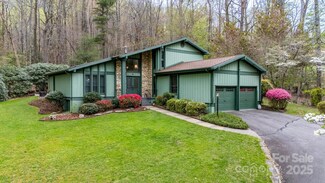 9 Chippewa Ln, Hendersonville, NC 28791