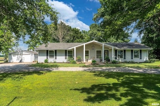 1801 Old Creal Springs Rd, Marion, IL 62959