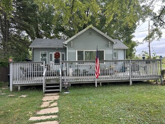 1309 Ewing St, Bloomington, IL 61701