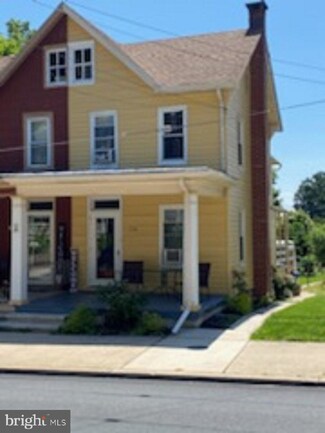 236 Main St, Leesport, PA 19533