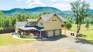 2030 Long Branch Rd, Eagle Point, OR 97524