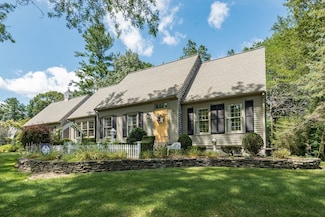 5 Tarkin Hill Ln, Bridgewater, MA 02324