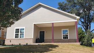 1492 E Alcy Rd, Memphis, TN 38106